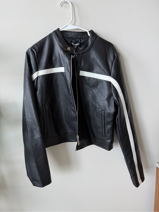 True Religion Jackets & Blazers - True Religion Cropped Biker Jacket Black White Size L NWT